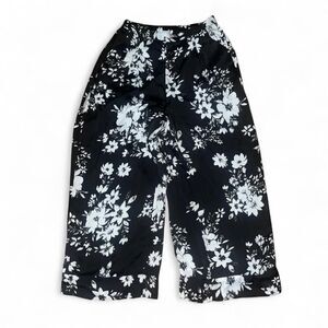 American Eagle Outfitters Women's Black and White Floral Wide Leg Trousers SZ L